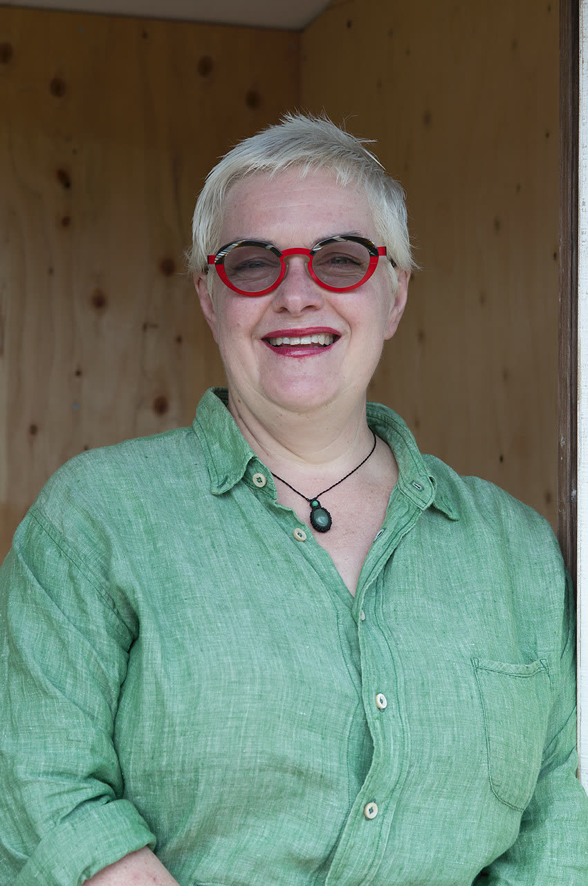 Isabelle Claus Teixeira — 9 countries, 40+ nationalities
